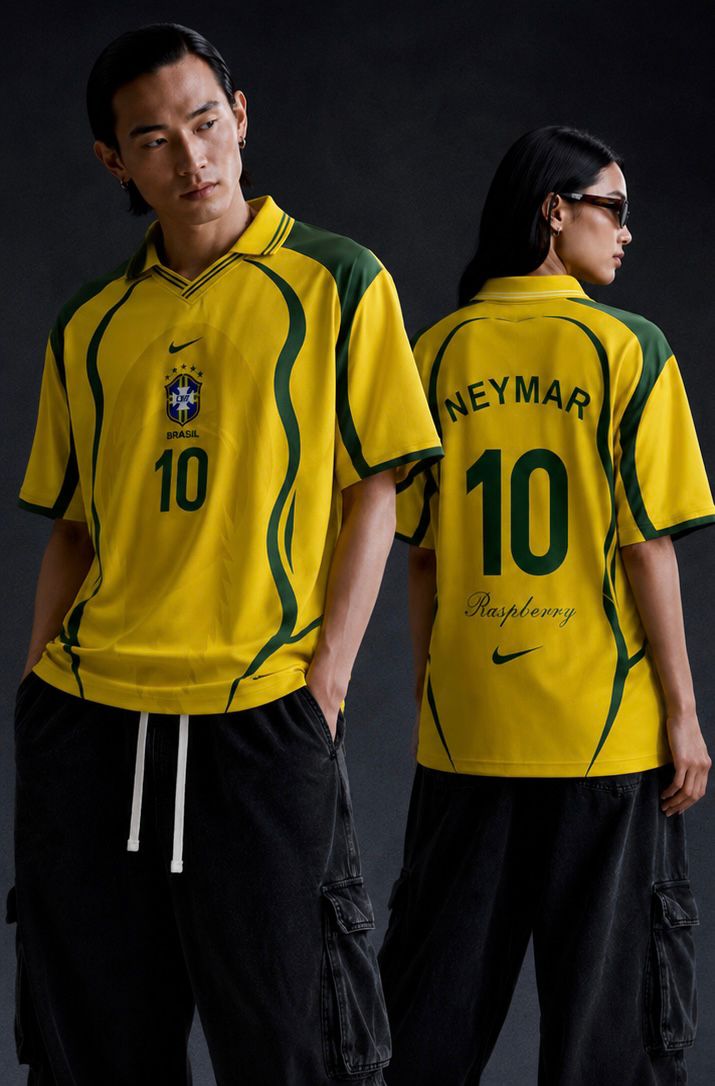 Brazil #10 Retro Football Jersey – Classic Yellow Oversized Soccer Shirt for Men & Women