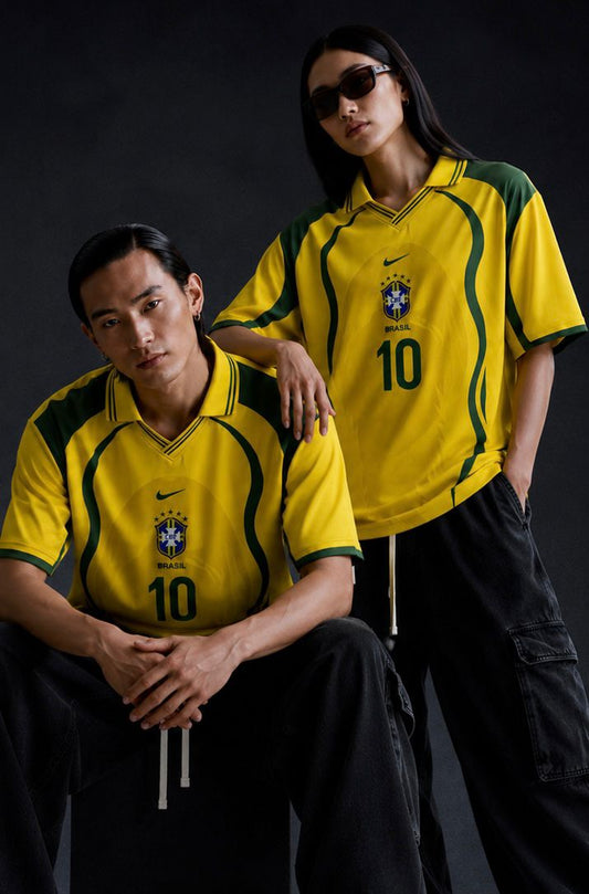 Brazil #10 Retro Football Jersey – Classic Yellow Oversized Soccer Shirt for Men & Women